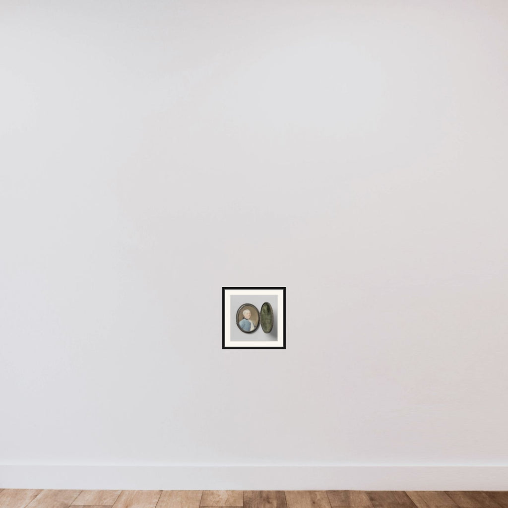 Portrait of een man framed — shown to scale