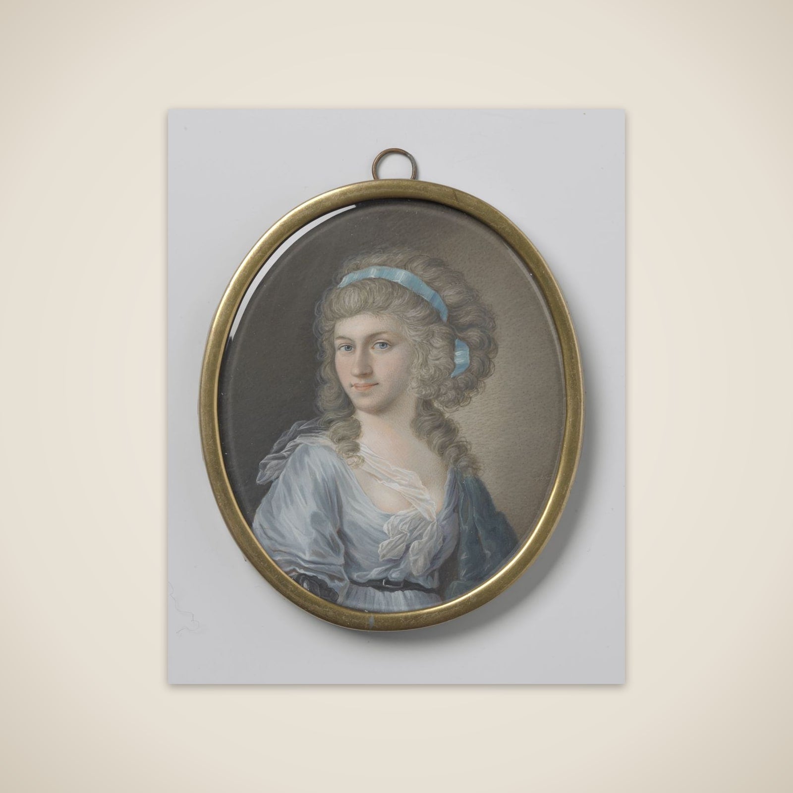 Portrait of een vrouw unframed print