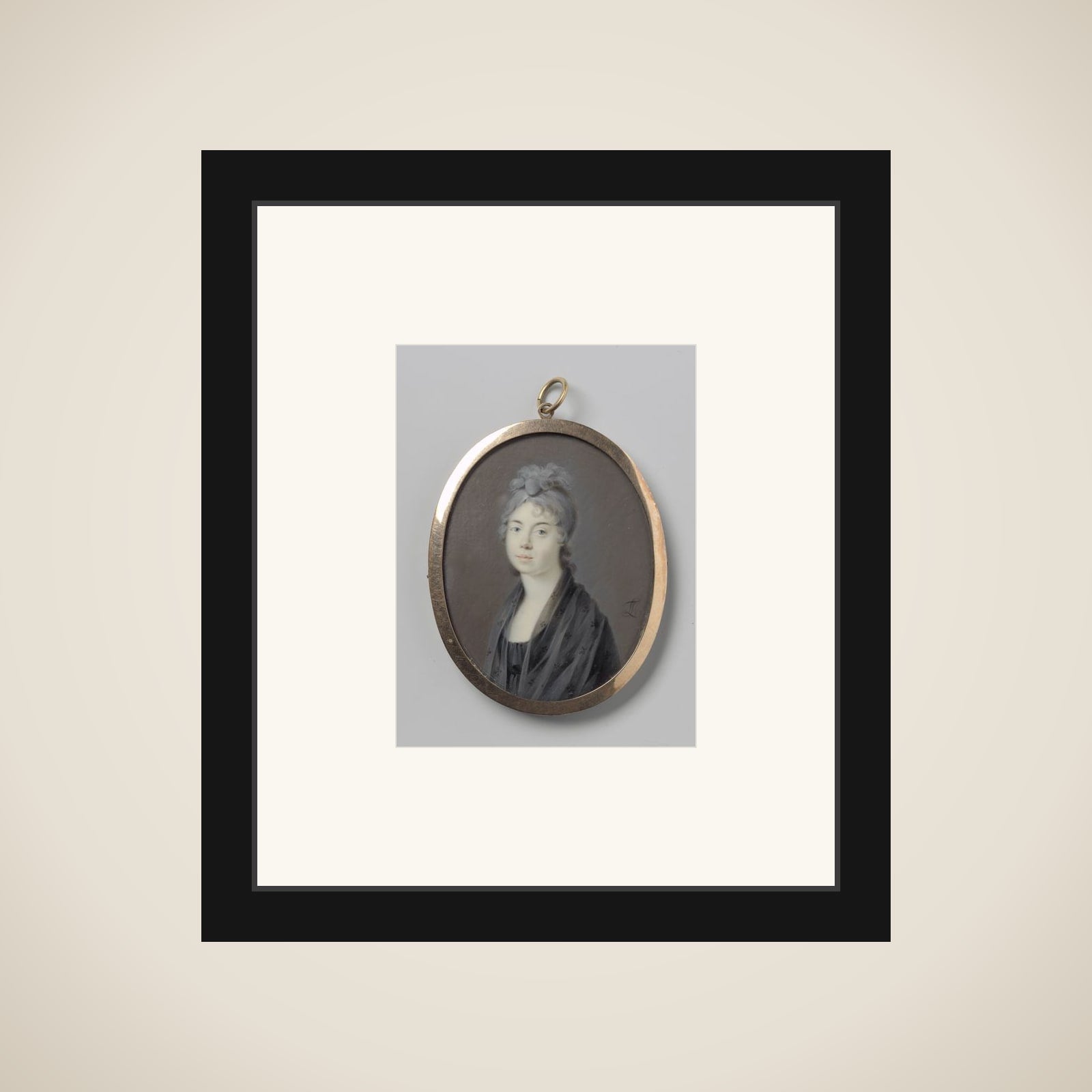 Portrait of een vrouw with een zwarte sjaal framed
