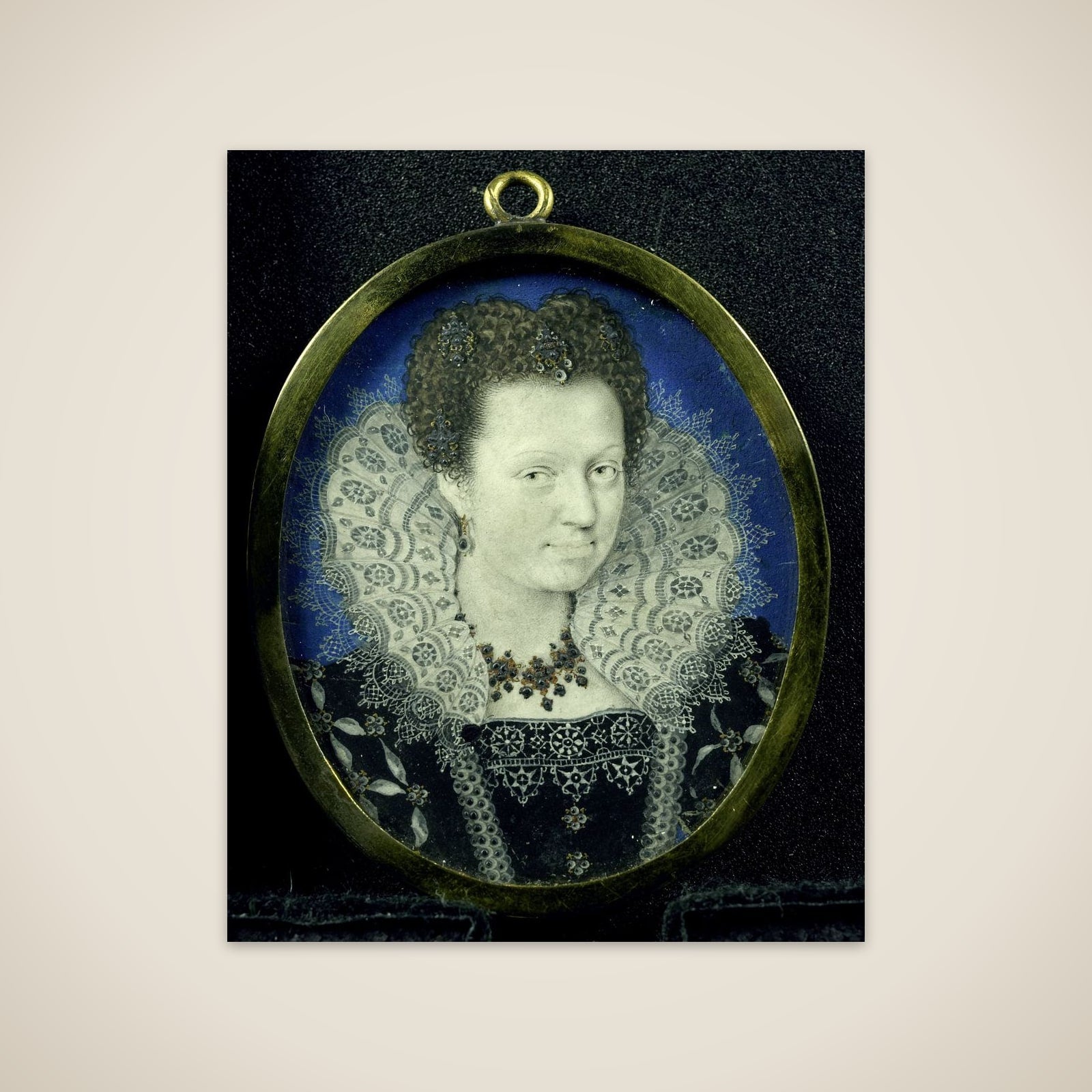Portrait of een vrouw unframed print