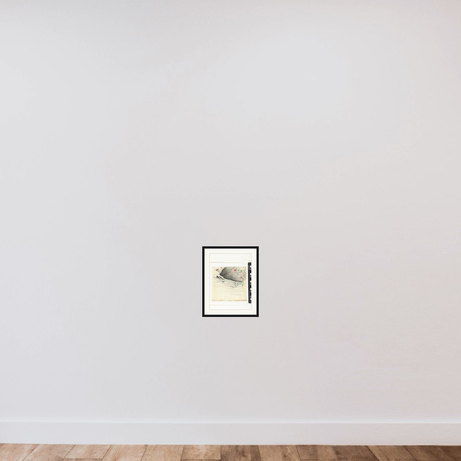 Bloemen aan waterkant framed — shown to scale