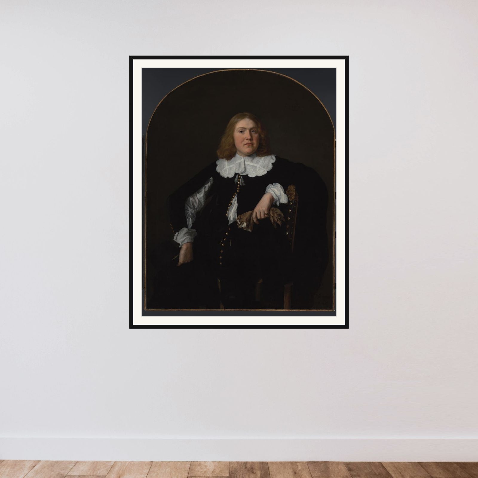 Portrait of een man framed — shown to scale