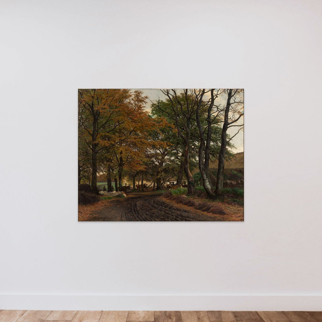 En opkørt vej under gamle træer unframed — shown to scale