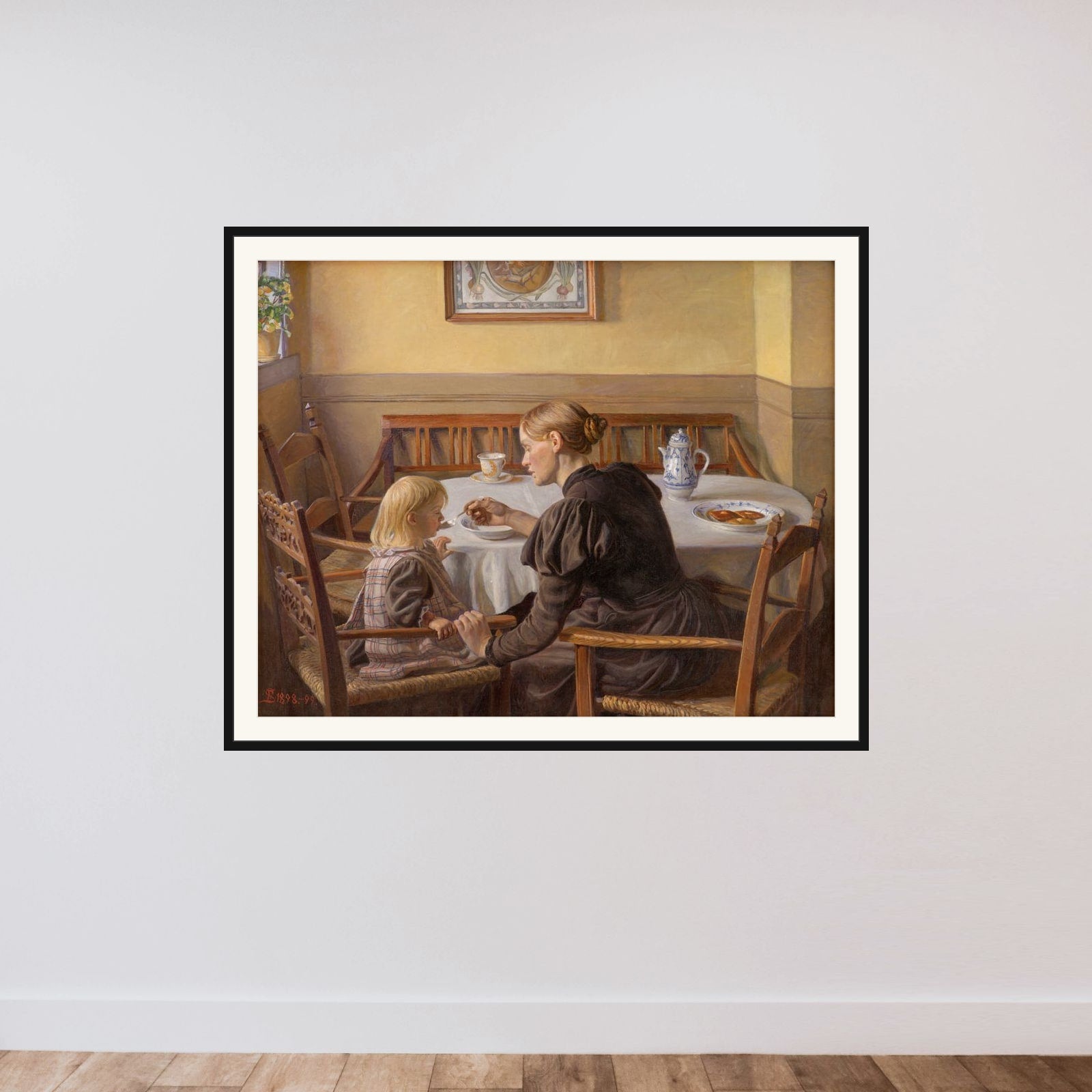 Moder og datter framed — shown to scale