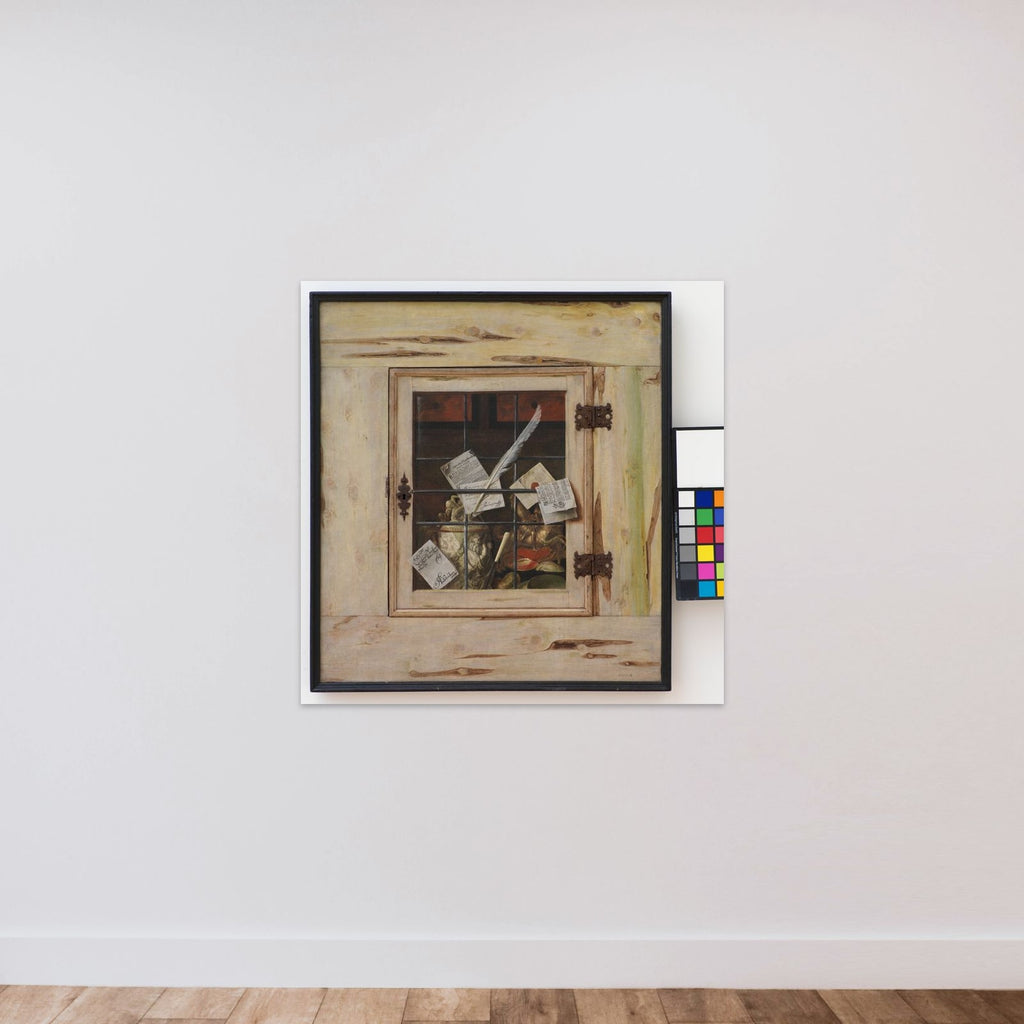 Et kunstkammerskab med elfenbenskrus og andre kunstkammergenstande unframed — shown to scale