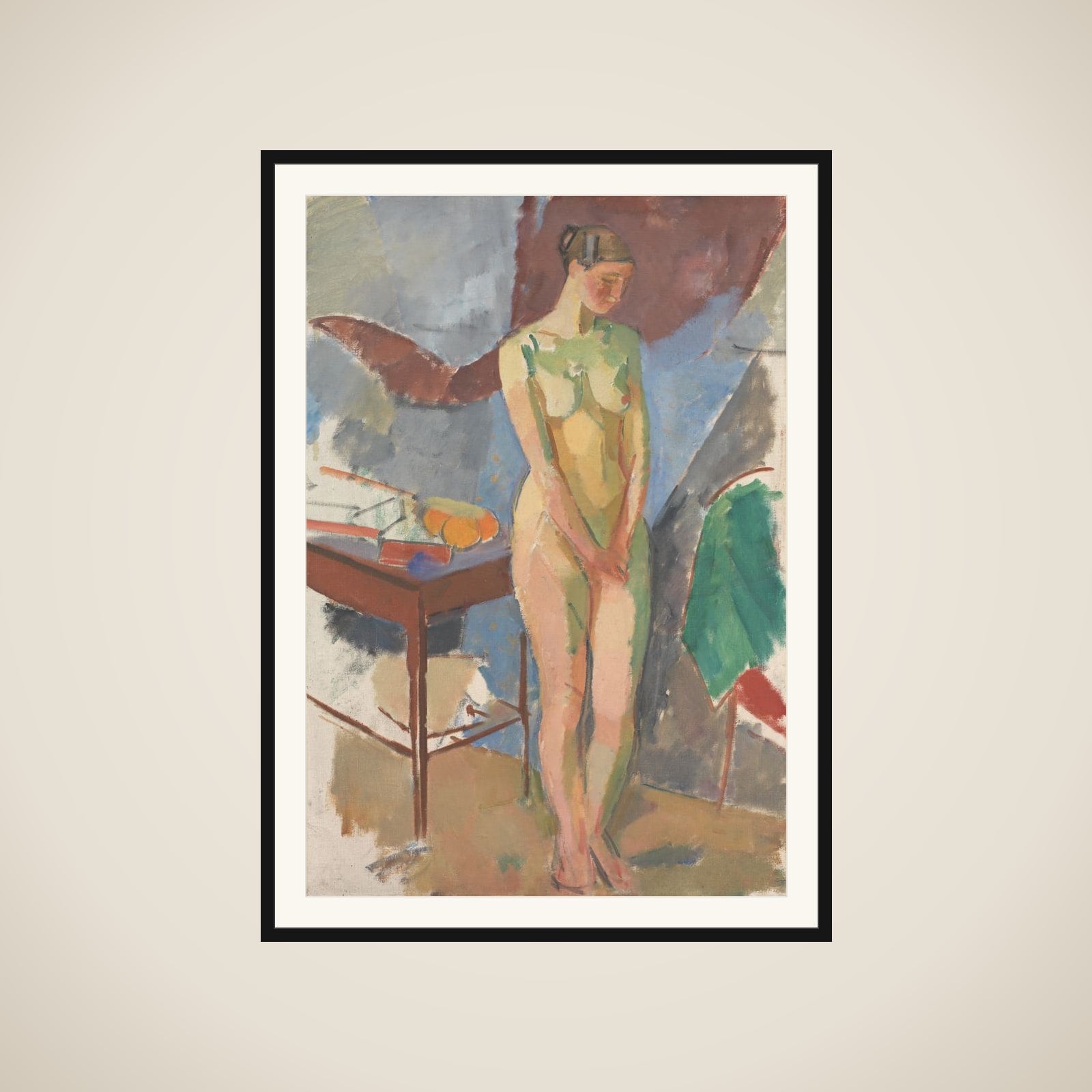 Stående kvindelig model framed