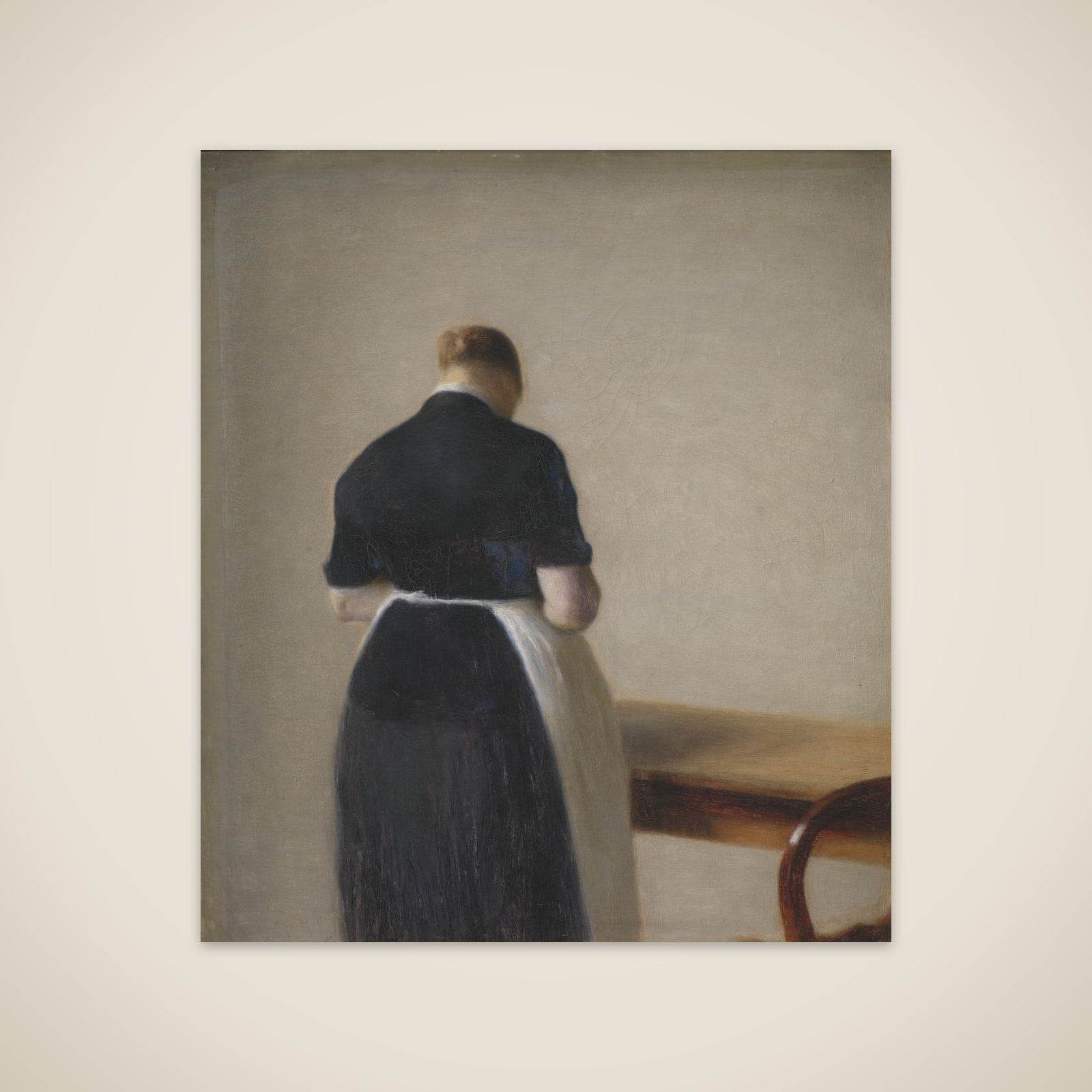 Kvindefigur set fra ryggen unframed print