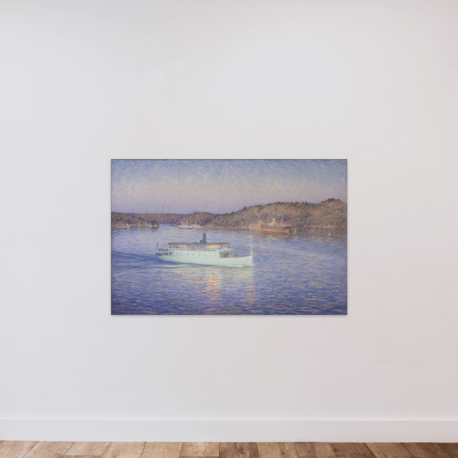 Den hvide båd unframed — shown to scale