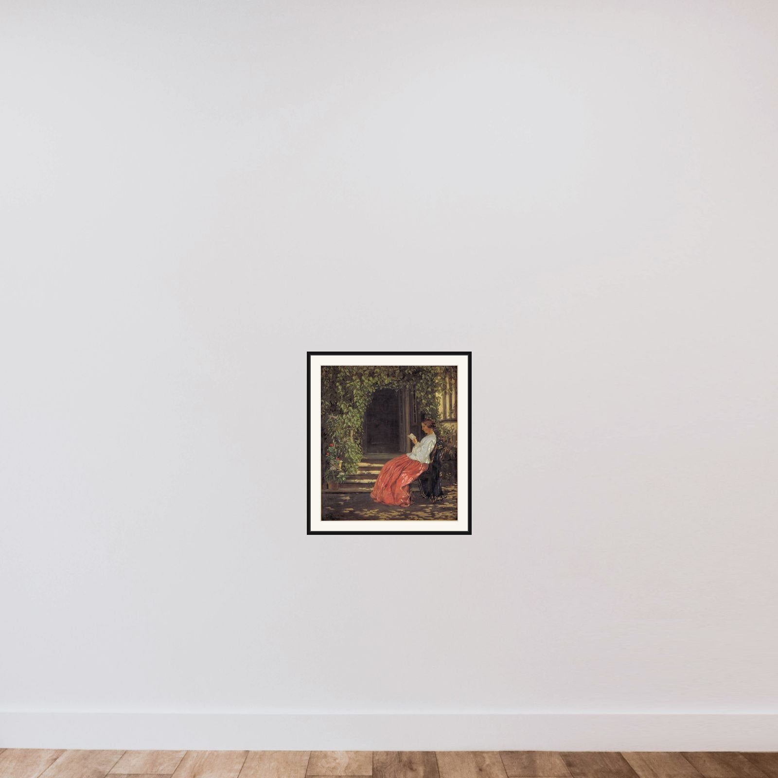Læsende dame uden for en havedør framed — shown to scale