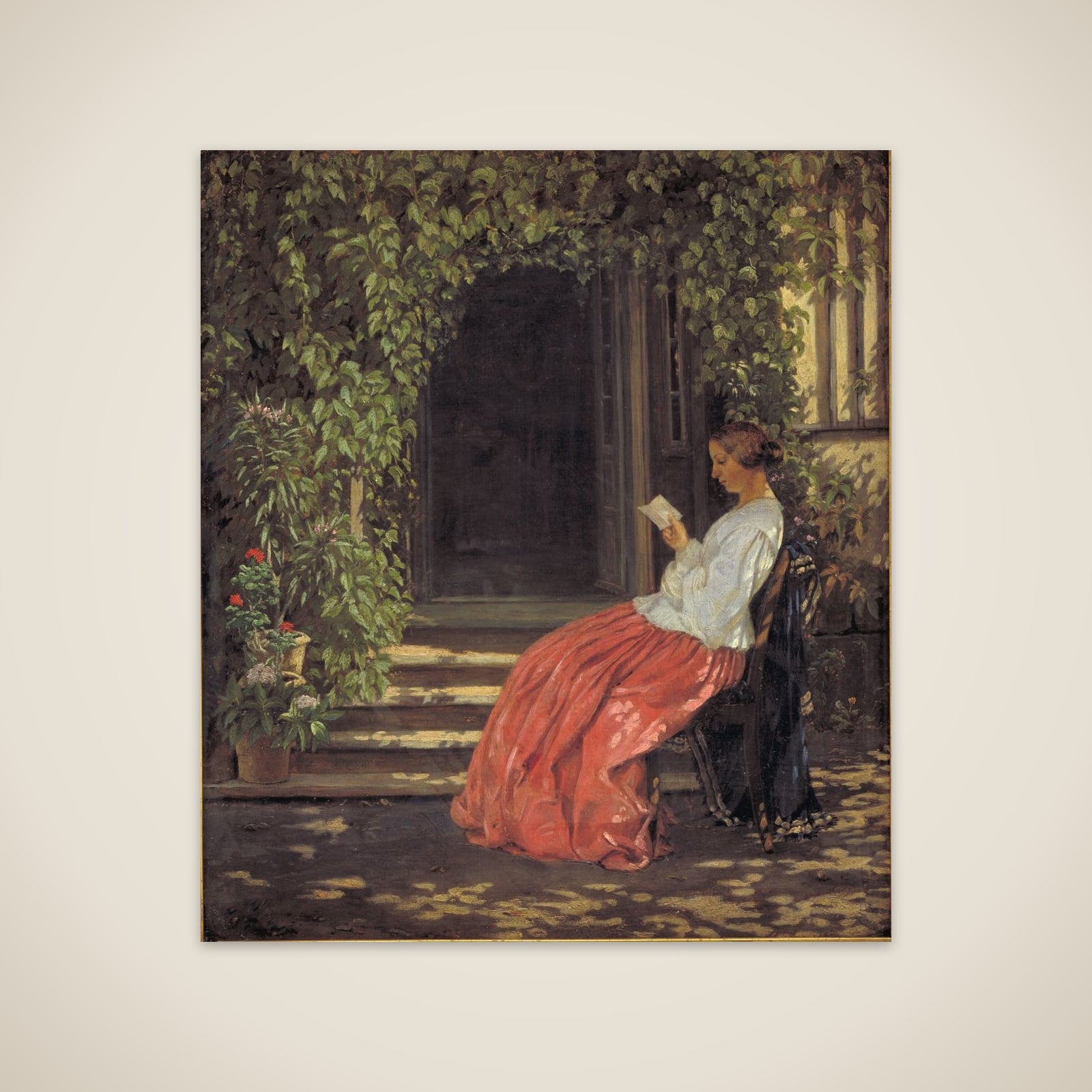 Læsende dame uden for en havedør unframed print