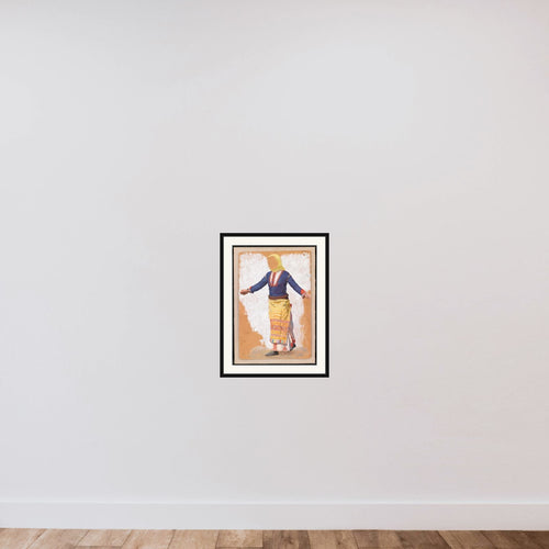 Dansende kvinde. Megara framed — shown to scale