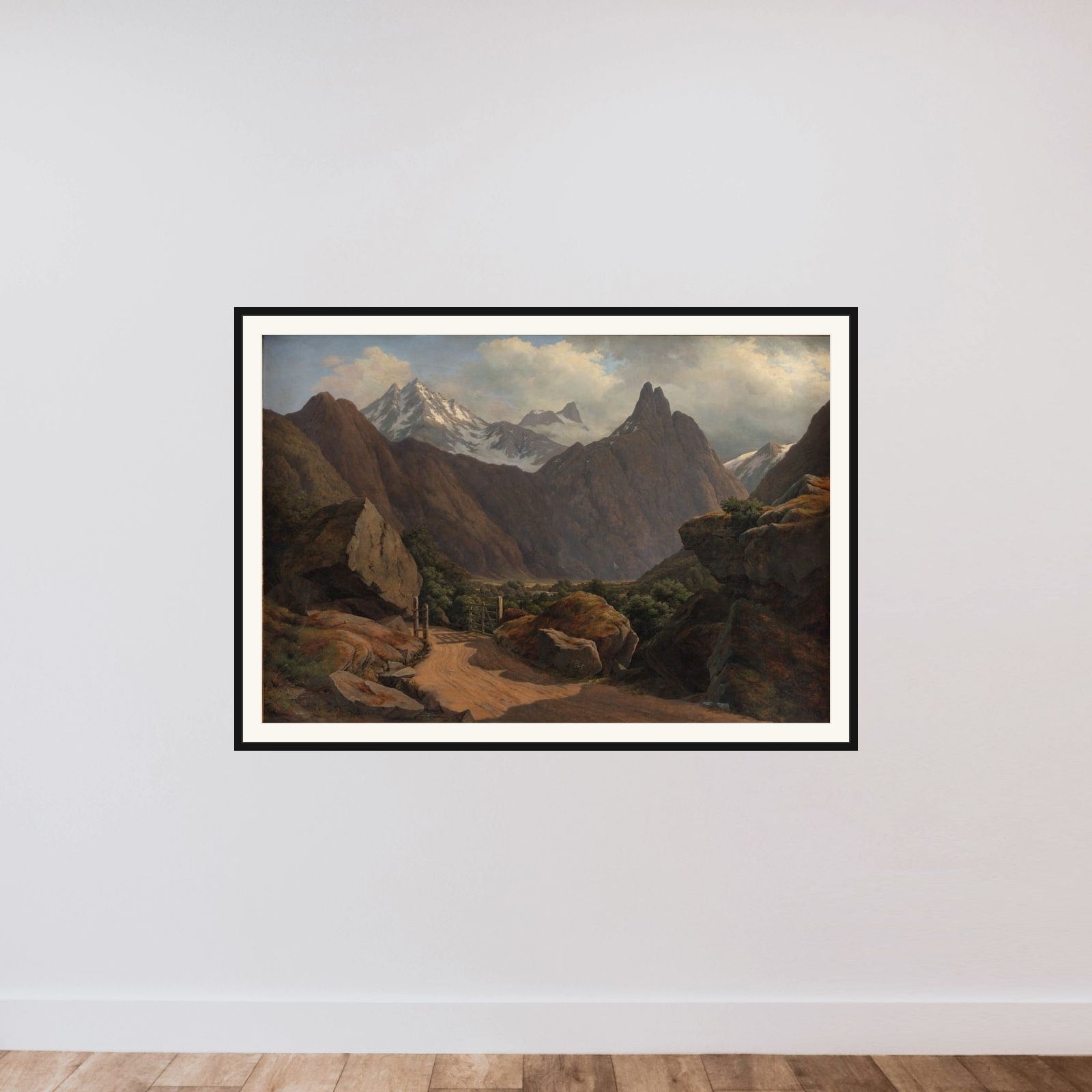 Parti af Romsdalen med Romsdals Horn og Vikingetinderne i Norge framed — shown to scale