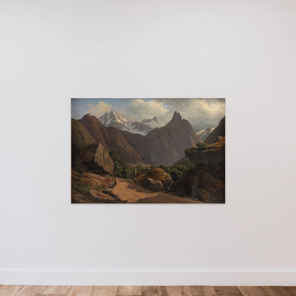 Parti af Romsdalen med Romsdals Horn og Vikingetinderne i Norge unframed — shown to scale