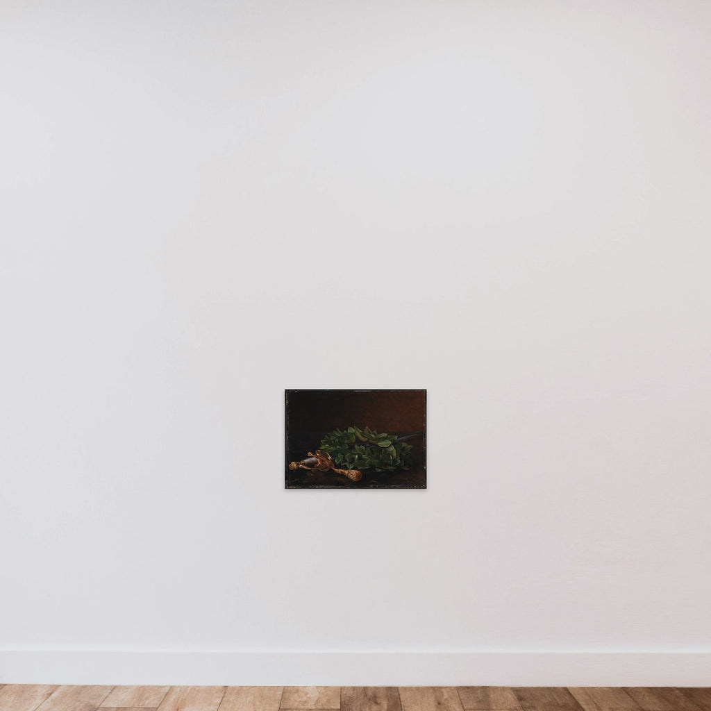 En kårde med laurbærkrans unframed — shown to scale