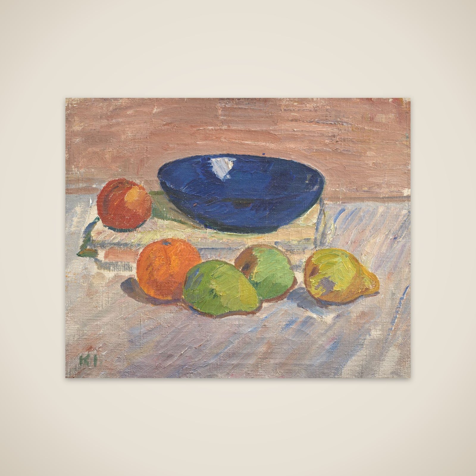 Opstilling med blå skål og frugter unframed print