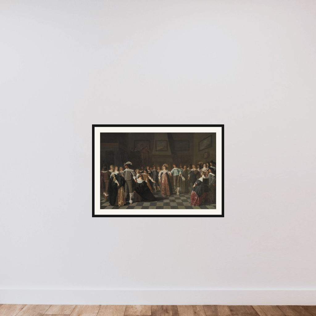 Et bal framed — shown to scale