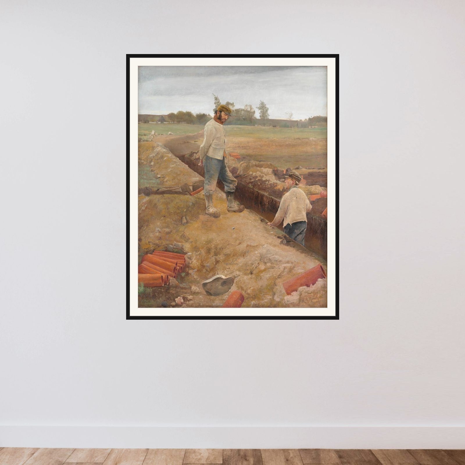 Drænrørsgravere framed — shown to scale