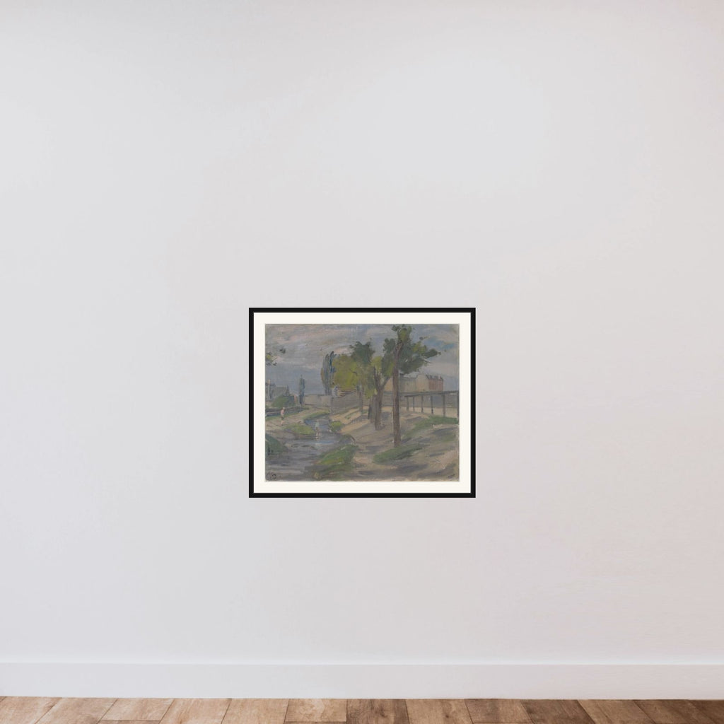 Drenge, der sopper i Ladegårdsåen (?). I baggrunden husgavle framed — shown to scale