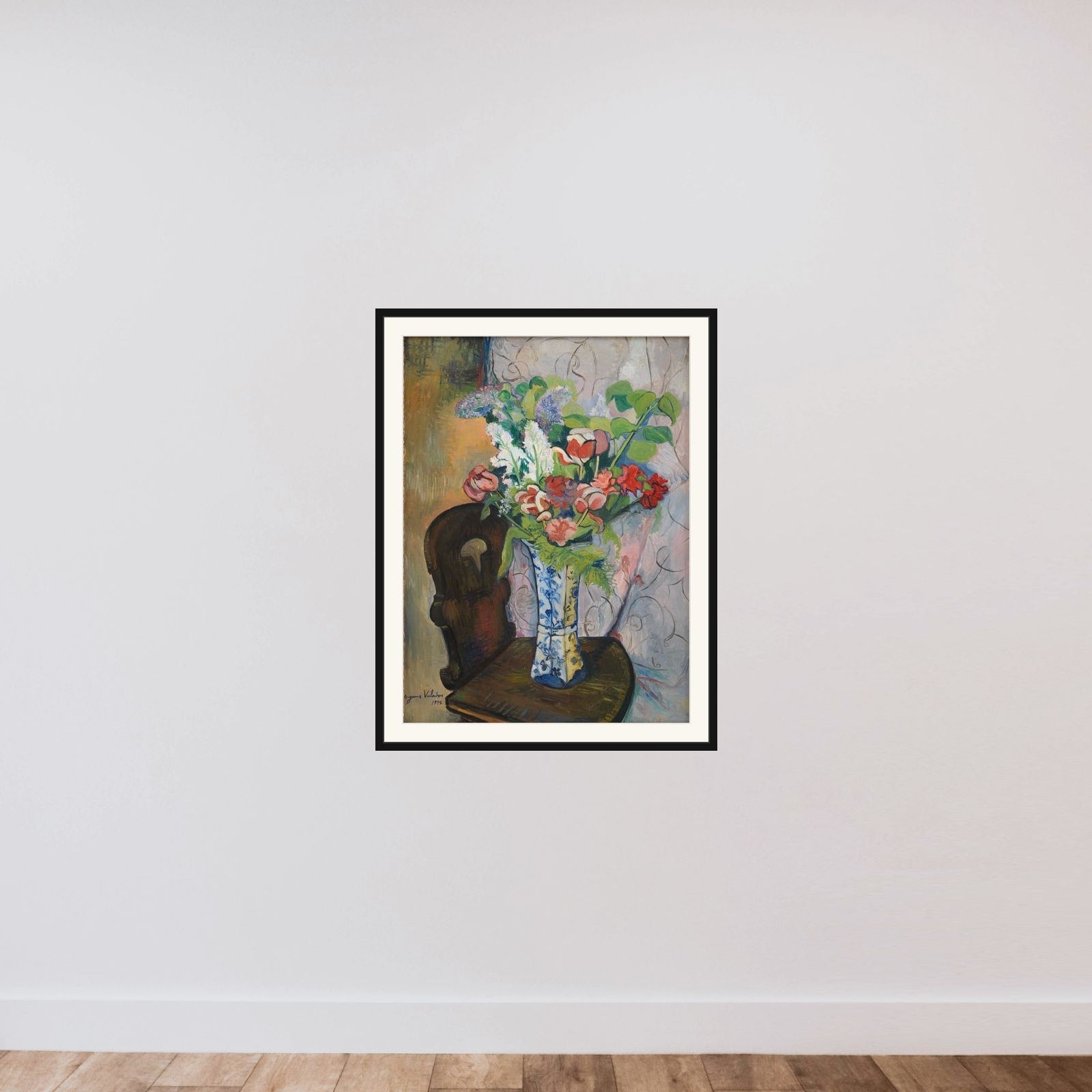Forårsblomster i en vase framed — shown to scale