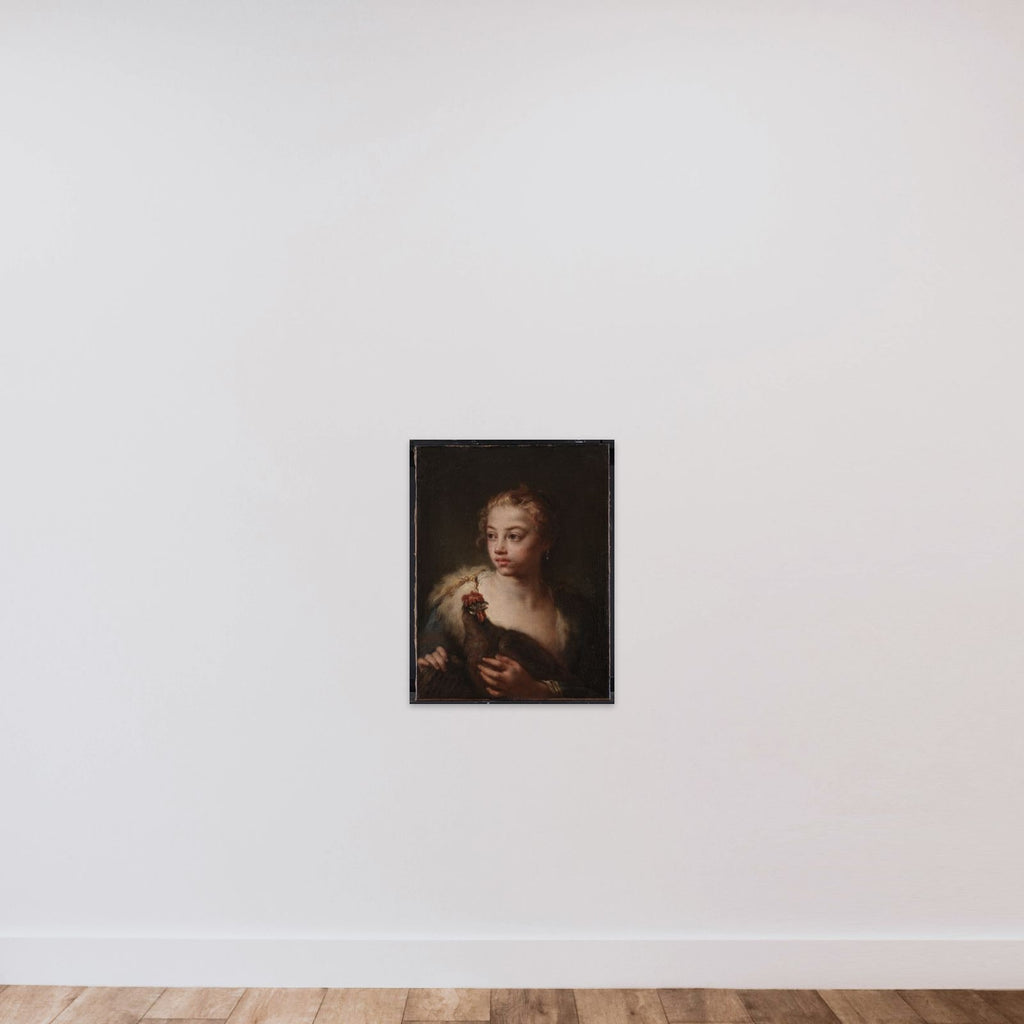 En pige med en høne unframed — shown to scale