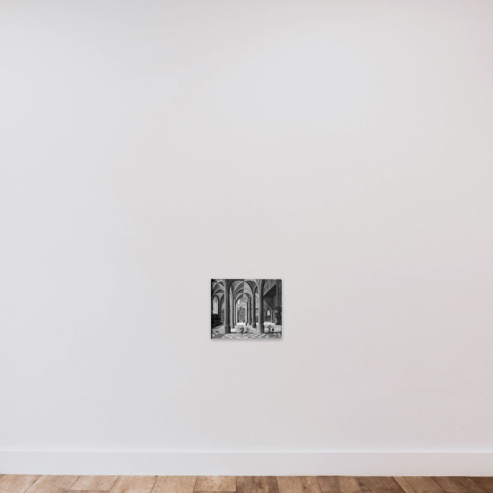 Kirkeinteriør unframed — shown to scale