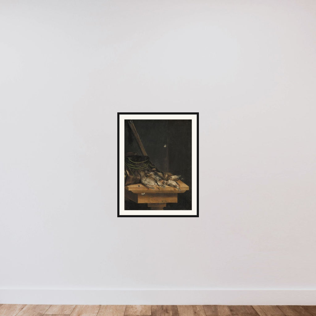 Døde fugle framed — shown to scale