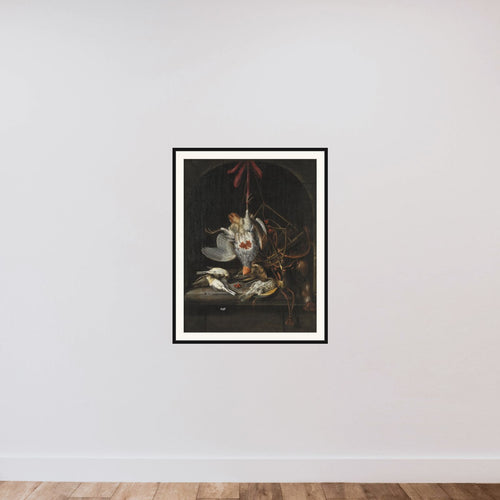 Dødt fuglevildt framed — shown to scale