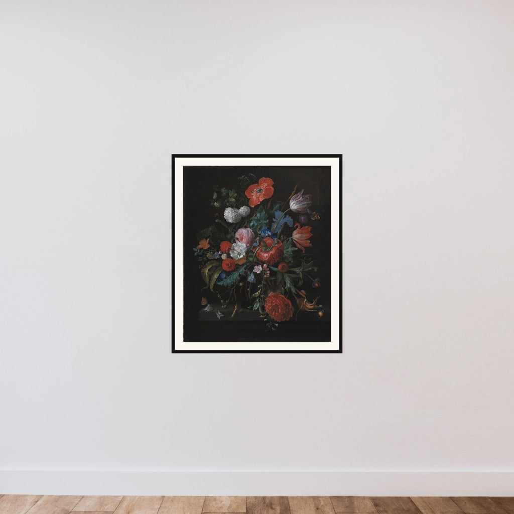 En blomsterbuket framed — shown to scale
