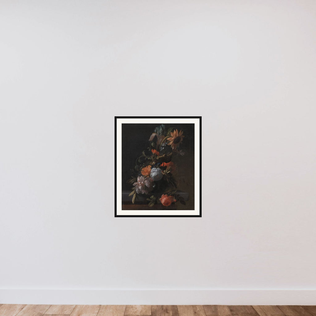 En skål med blomster framed — shown to scale